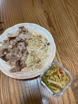 루시델리 야미하우스 홍콩 스파이시 프리미엄 짜사이 무침 500g — 5점을 준 리뷰어가 2024년 6월 올린 사용 사진