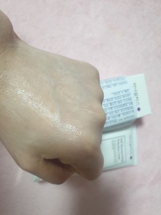 셀프 모이스처라이징 프로텍션 크림 셀프 모이스처라이징 프로텍션크림 — 5점을 준 리뷰어가 2022년 4월 올린 사용 사진