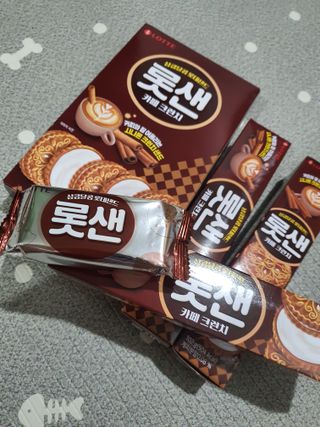 롯데제과 롯샌 카페크런치 — 5점을 준 리뷰어가 2021년 10월 올린 사용 사진
