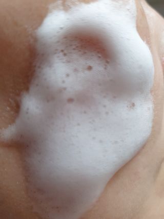 아이디플라코스메틱 아이디 브이로직 마이너스 필링 토너 110ml — 5점을 준 리뷰어가 2022년 1월 올린 사용 사진