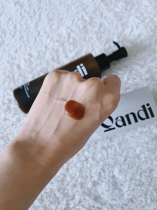 헤어플러스 콴디 플러피 클라우드 버블 팩 클렌저 — 4점을 준 리뷰어가 2021년 4월 올린 사용 사진