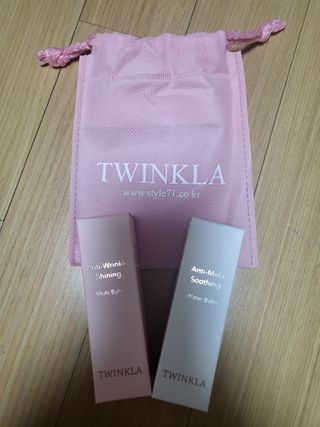 [트윙클라] 안티멜라 수딩 워터밤+안티링클 샤이닝 멀티밤 — 4점을 준 리뷰어가 2022년 6월 올린 사용 사진