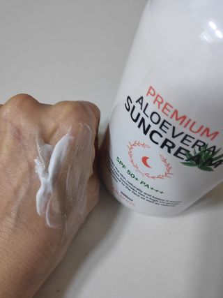 [닥터문] 프리미엄 알로에베라 선크림 500ml — 5점을 준 리뷰어가 2022년 6월 올린 사용 사진
