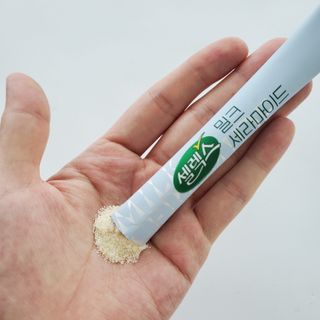 셀렉스스포츠 셀렉스 밀크세라마이드 저분자피쉬콜라겐 28포 X 1박스 — 5점을 준 리뷰어가 2021년 8월 올린 사용 사진
