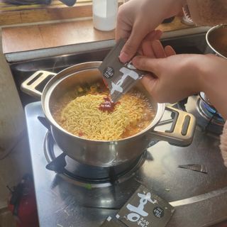 [풀무원] 자연은맛있다 정면, 백면, 홍면  세트 — 5점을 준 리뷰어가 2021년 4월 올린 사용 사진