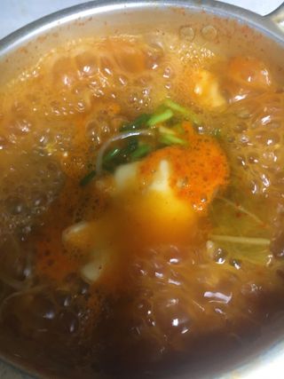 [푸딩팩토리] 얼큰김치수제비 350g  / 우삼겹 김치찌개 185g — 4점을 준 리뷰어가 2022년 10월 올린 사용 사진