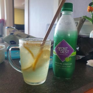 몽베스트 Montbest with Sparkling water Lime20병 — 5점을 준 리뷰어가 2022년 9월 올린 사용 사진