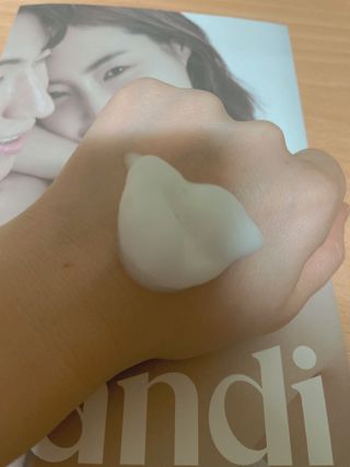헤어플러스 콴디 아침세안제 폼클렌징 퓨어 어니스티 모닝클렌저 — 5점을 준 리뷰어가 2021년 3월 올린 사용 사진