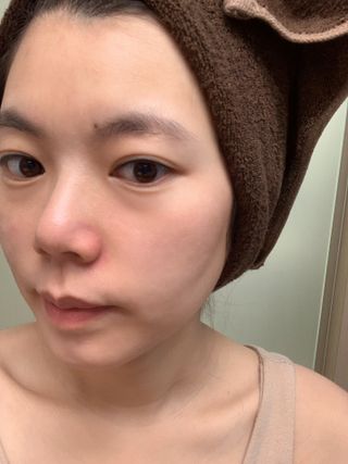 리더스코스메틱 리더스 카밍 바이오틱스 에센스 워터 — 4.5점을 준 리뷰어가 2022년 1월 올린 사용 사진