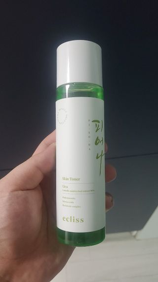 에클리스 피어나 스킨토너 — 5점을 준 리뷰어가 2022년 1월 올린 사용 사진