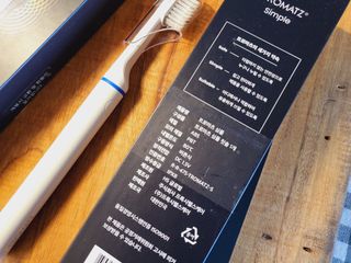 트로마츠 심플 미세전류 칫솔 — 5점을 준 리뷰어가 2022년 5월 올린 사용 사진
