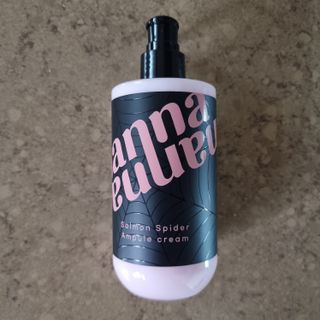 난나 살몬 스파이더 검버섯 미백 톤업 화이트닝 연어 앰플 크림 300ml 대용량 — 4점을 준 리뷰어가 2022년 8월 올린 사용 사진