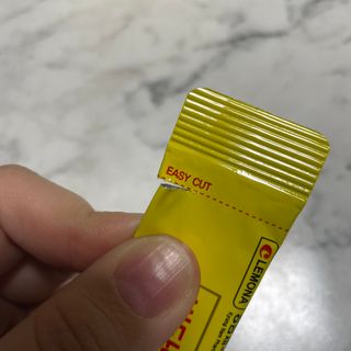 자연에온 경남제약 비타민 쉬머 저분자콜라겐 20g x 30포 — 5점을 준 리뷰어가 2021년 12월 올린 사용 사진