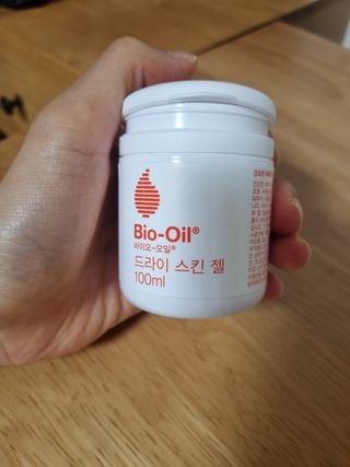 바이오오일 [바이오-오일] 드라이 스킨 젤 100ml — 5점을 준 리뷰어가 2021년 11월 올린 사용 사진