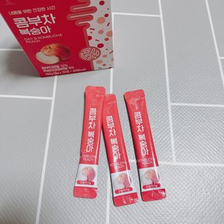 참앤들황토농원 7가지 맛! 탄산 톡톡! 스파클링! 데이앤 콤부차 7종 10포 1박스씩 ★총 7박스★ — 5점을 준 리뷰어가 2023년 2월 올린 사용 사진