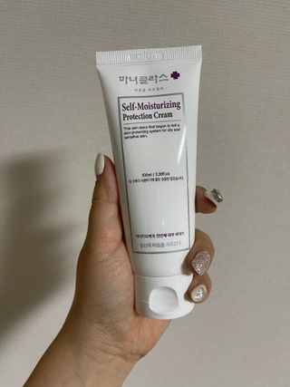 셀프 모이스처라이징 프로텍션 크림 셀프 모이스처라이징 프로텍션크림 — 4점을 준 리뷰어가 2022년 4월 올린 사용 사진