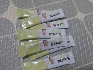 연세생활건강 키즈텐 멀티비타민 1BOX (30포) — 5점을 준 리뷰어가 2022년 5월 올린 사용 사진