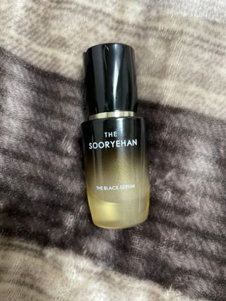 수려한 더블랙세럼 15ml — 5점을 준 리뷰어가 2022년 3월 올린 사용 사진