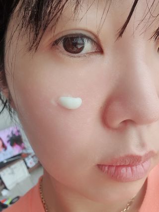 랑벨 랑바이오 블랙 시카 크림 50ml(블랙비 프로폴리스, 시카 4종, 판테놀 10 함유) — 5점을 준 리뷰어가 2022년 6월 올린 사용 사진