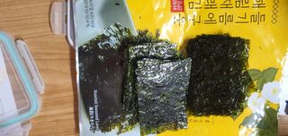 [해림맛김] 들기름에 구운 바삭바삭 김 4종 세트 + 1종 랜덤발송 총5개입 — 5점을 준 리뷰어가 2021년 2월 올린 사용 사진