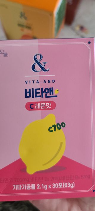 비타앤C 레몬맛, 망고맛 — 5점을 준 리뷰어가 2021년 6월 올린 사용 사진