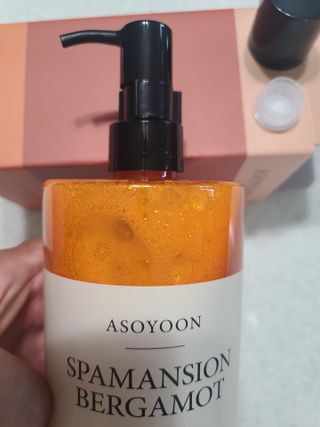 아소윤 기분좋은 향기 부드러운 거품 스파맨션 바디클렌져 5종 중 택1 + 마리아띠 샴푸두피볼 3종 중 1 랜덤발송 — 5점을 준 리뷰어가 2021년 8월 올린 사용 사진