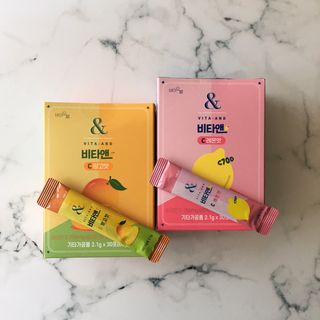 비타앤C 레몬맛, 망고맛 — 5점을 준 리뷰어가 2021년 4월 올린 사용 사진