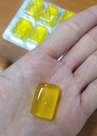 마요라 히말라야 솔트 캔디 2종-페퍼민트 맛, 라임민트 맛 — 5점을 준 리뷰어가 2023년 1월 올린 사용 사진