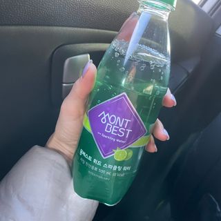 몽베스트 Montbest with Sparkling water Lime20병 — 5점을 준 리뷰어가 2022년 12월 올린 사용 사진