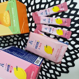 비타앤C 레몬맛, 망고맛 — 5점을 준 리뷰어가 2021년 5월 올린 사용 사진