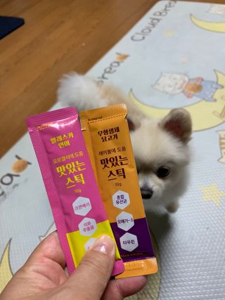 페페로니 맛있는 스틱 - 무항생제 닭고기 15개 + 알래스카 연어 15개 — 5점을 준 리뷰어가 2021년 9월 올린 사용 사진