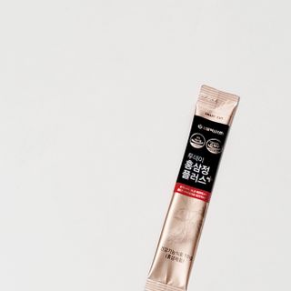 서울약사신협_투데이홍삼정플러스스틱_10g x 30포 — 5점을 준 리뷰어가 2021년 6월 올린 사용 사진