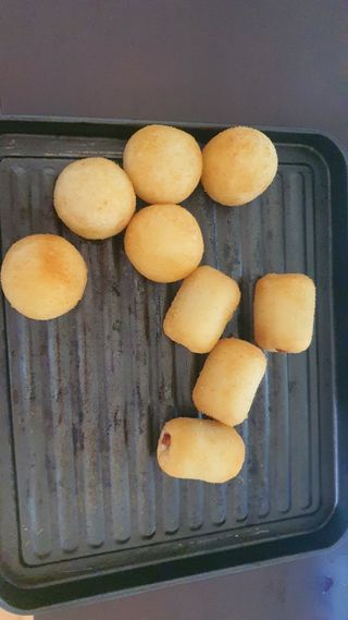 Dog&Ball 독앤볼 [Dog&Ball] 미니찹쌀볼도그 찹쌀치즈볼 — 5점을 준 리뷰어가 2021년 9월 올린 사용 사진