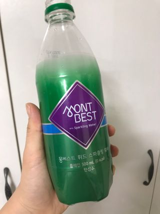 몽베스트 Montbest with Sparkling water Plain 20병 — 5점을 준 리뷰어가 2021년 10월 올린 사용 사진