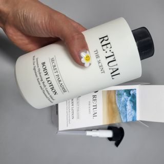 레츄얼 더 센트 바디로션 시크릿 파라다이스(500ml) — 5점을 준 리뷰어가 2022년 7월 올린 사용 사진