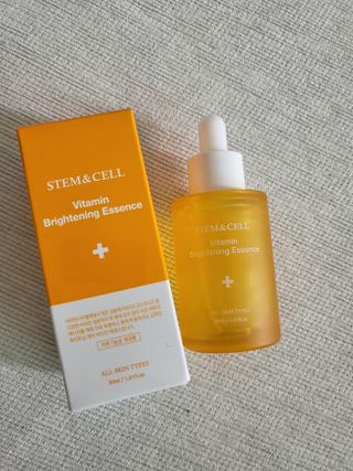 체르엠 스템앤셀 비타민 브라이트닝 에센스 30ml 1개 — 4.5점을 준 리뷰어가 2021년 9월 올린 사용 사진