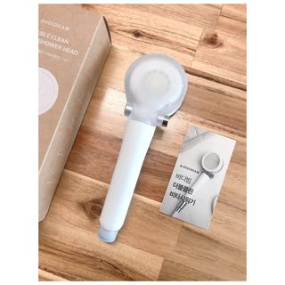 바디빔 더블클린 비타 샤워기 — 5점을 준 리뷰어가 2021년 8월 올린 사용 사진