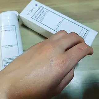 셀프 모이스처라이징 프로텍션 크림 셀프 모이스처라이징 프로텍션크림 — 5점을 준 리뷰어가 2022년 4월 올린 사용 사진