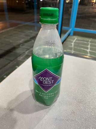 몽베스트 Montbest with Sparkling water Plain 20병 — 5점을 준 리뷰어가 2023년 3월 올린 사용 사진