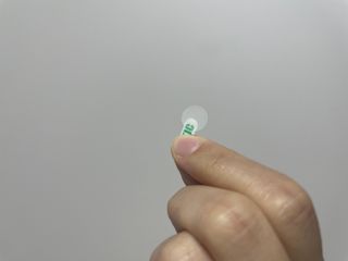 [큐어반H 스팟] 자외선 99프로 차단되는 스틱타입 스팟밴드(1팩 / 66매입) — 5점을 준 리뷰어가 2022년 11월 올린 사용 사진