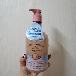 벨먼 내추럴스파 수분광채 스크럽 바디워시 600ml 5종 — 5점을 준 리뷰어가 2022년 5월 올린 사용 사진