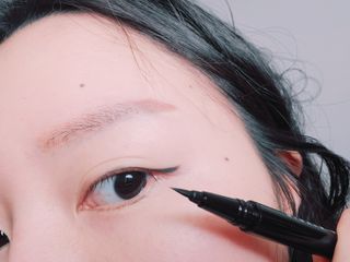 씨스터앤 퍼펙트 엣지 브러쉬 펜 라이너 2종 택 1 — 5점을 준 리뷰어가 2022년 1월 올린 사용 사진