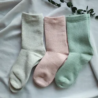[사이즈가 있는 양말 필로이]여자 순면 통파일 꿀잠 수면 양말【 S, M, L 】3가지 사이즈_컬러 랜덤 3족 — 4.5점을 준 리뷰어가 2022년 10월 올린 사용 사진