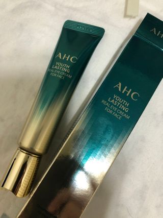 [NEW 탄력유턴 아이크림] AHC 유스 래스팅 리얼 아이크림 포 페이스 — 5점을 준 리뷰어가 2021년 2월 올린 사용 사진