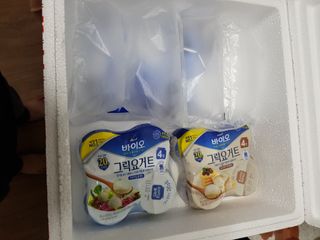 매일바이오 그릭요거트 오리지널 플레인 4개, 로스터리 커피믹스 4개 — 4점을 준 리뷰어가 2021년 12월 올린 사용 사진