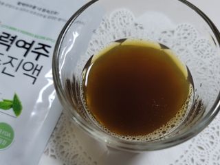 참유원 특허제조 활력 여주진액 여주즙 50포 — 5점을 준 리뷰어가 2022년 1월 올린 사용 사진