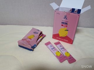 비타앤C 레몬맛, 망고맛 — 5점을 준 리뷰어가 2021년 4월 올린 사용 사진