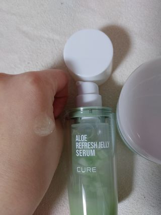 김정문알로에 큐어 큐어 알로에 리프레쉬 젤리 세럼, 큐어 알로에 하이드로 젤리 크림 — 4.5점을 준 리뷰어가 2021년 2월 올린 사용 사진