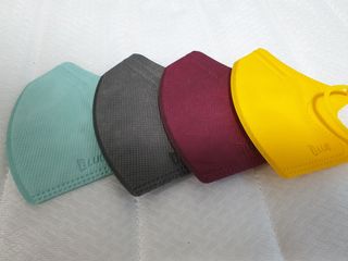 [블루 본 아이노우] 유아용 컬러마스크 40 PCS SET 2중 택 1 — 5점을 준 리뷰어가 2021년 5월 올린 사용 사진