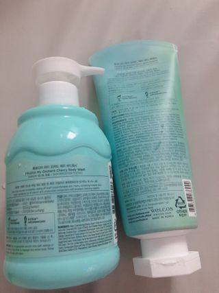 [후르디아] 과즙 뿜뿜_체리 바디워시+바디에센스 세트 — 5점을 준 리뷰어가 2020년 12월 올린 사용 사진